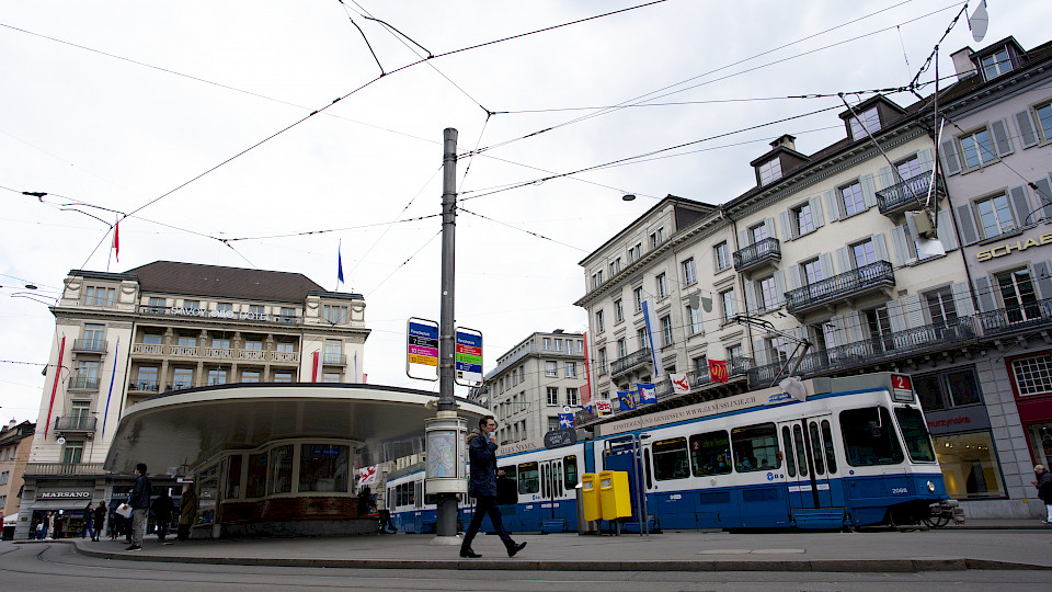 Unabhängige Vermögensverwalter, so am Finanzplatz Zürich, schieben die Nachfolgefrage oft hinaus. (Bild: Shutterstock.com/Michel Derrer-Fuchs)