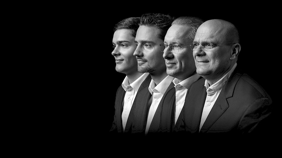 Team Global Equities/Multi Asset: Frank Schwarz (vorne), Adrian Daniel, Jan-Christoph Herbst und Johannes Schweinebraden.