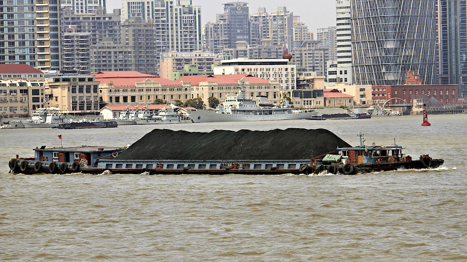 Die chinesische Wirtschaft hängt noch immer stark von Kohle als Energieträger ab (Foto Shutterstock, AJancso)