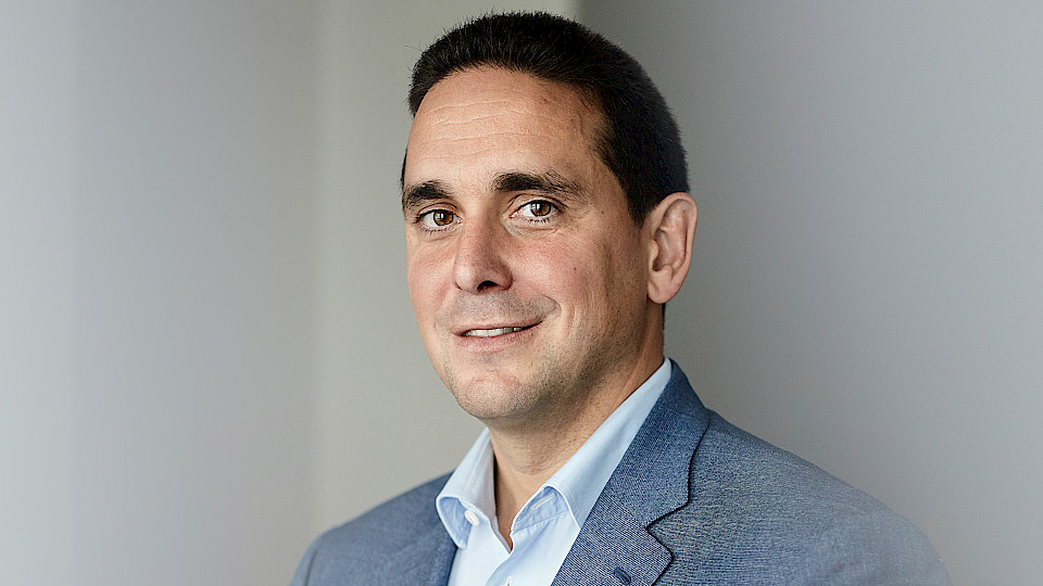 Edric Speckert ist neuer Leiter Region Westschweiz bei PensExpert. (Bild: zvg)