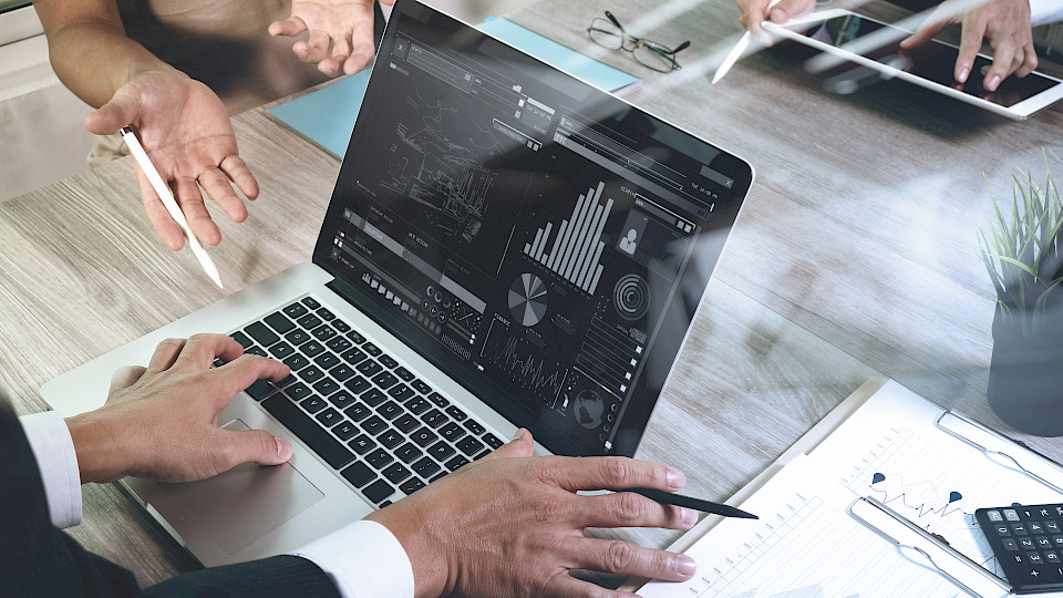 Jeder zwanzigste Arbeitsplatz in der Schweiz ist direkt im Finanzsektor angesiedelt (Bild: Shutterstock.com/everything possible)