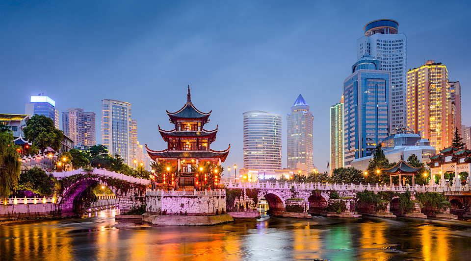 Der schöne Schein täuscht: Chinas Immobilienentwickler sind noch nicht über den Berg. (Bild: Shutterstock.com/sean pavone).