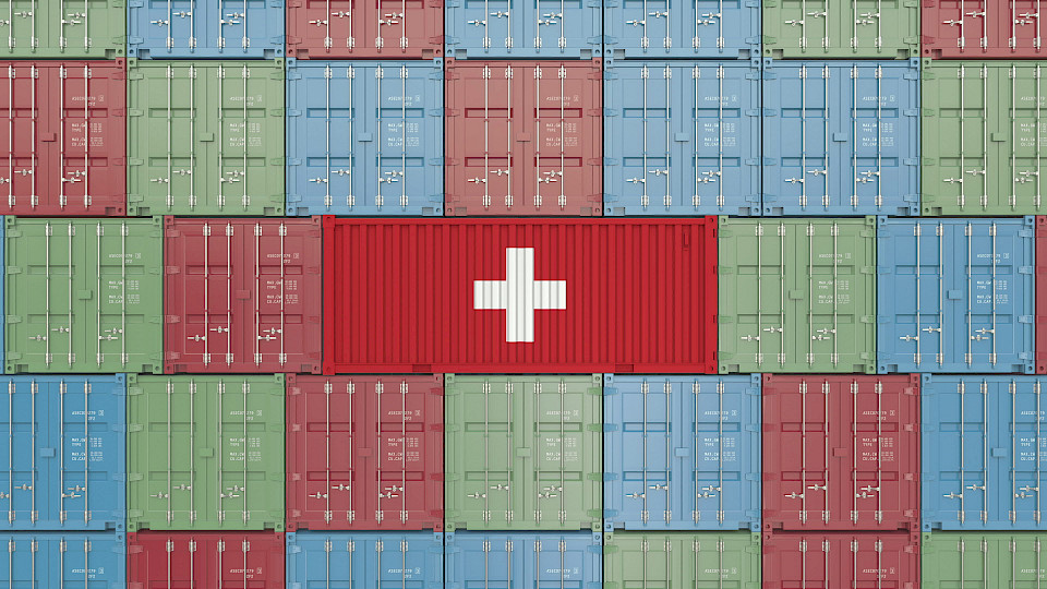 Die Produktion der KMU nimmt aufgrund der anhaltenden Lieferprobleme nur wenig zu. (Bild: Shutterstock.com/Novikov Aleksey)