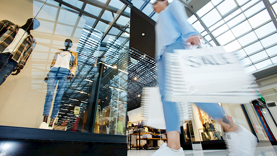 Einkaufen zu Schnäppchenpreisen: Special Days sind nicht unumstritten. (Bild: Shutterstock.com/Pressmaster)