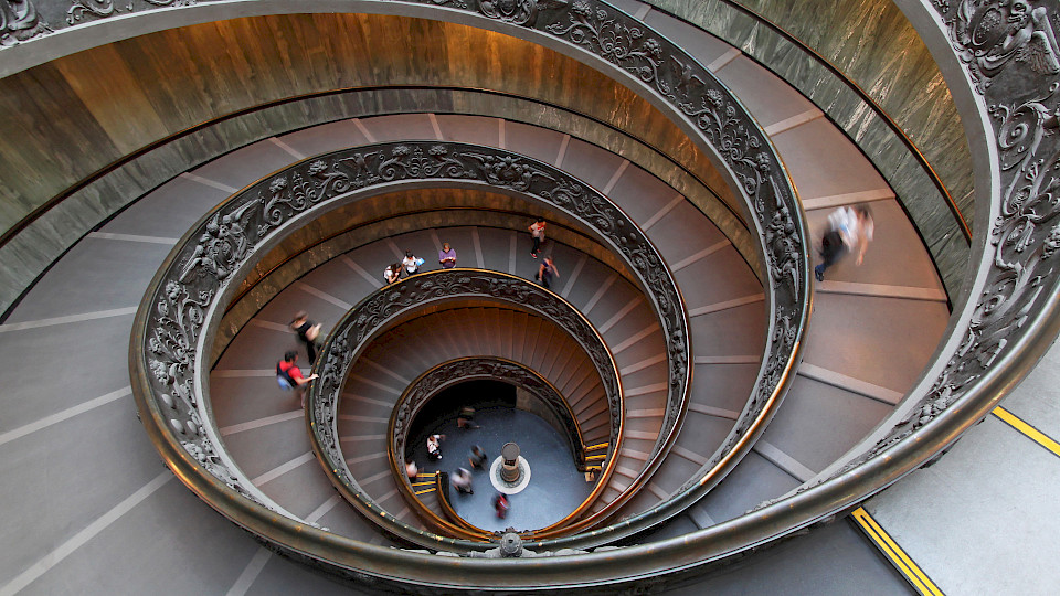 Erbschaften und Erbvorbezüge sorgen dafür, dass die Nachfrage nach Wohneigentum weiterhin sehr hoch bleibt und damit eine Spirale in Gang kommt. (Bild: Shutterstock.com/Baloncini)