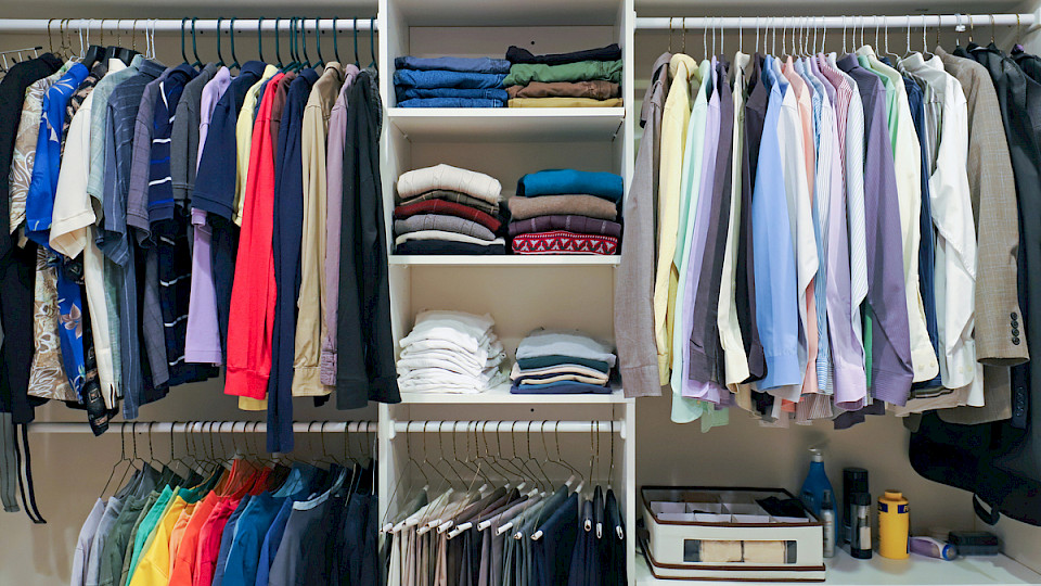 Gebrauchte Kleidung ist wesentlich umweltfreundlicher als Neuware. (Bild: Getty Images)