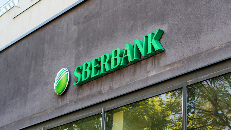 Die Bankiervereinigung schliesst die Sberbank (Switzerland) und die Gazprombank (Schweiz) aus. (Bild: Shutterstock.com/Hayran1)