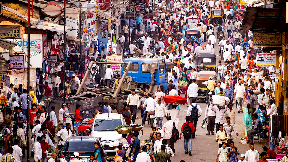Indien ist gemäss einem Report das einzige grosse Land, das auf bestem Wege ist, seine Ziele aus dem Pariser Klimaabkommen zu erreichen. (Bild: Shutterstock.com/Sladkozaponi)