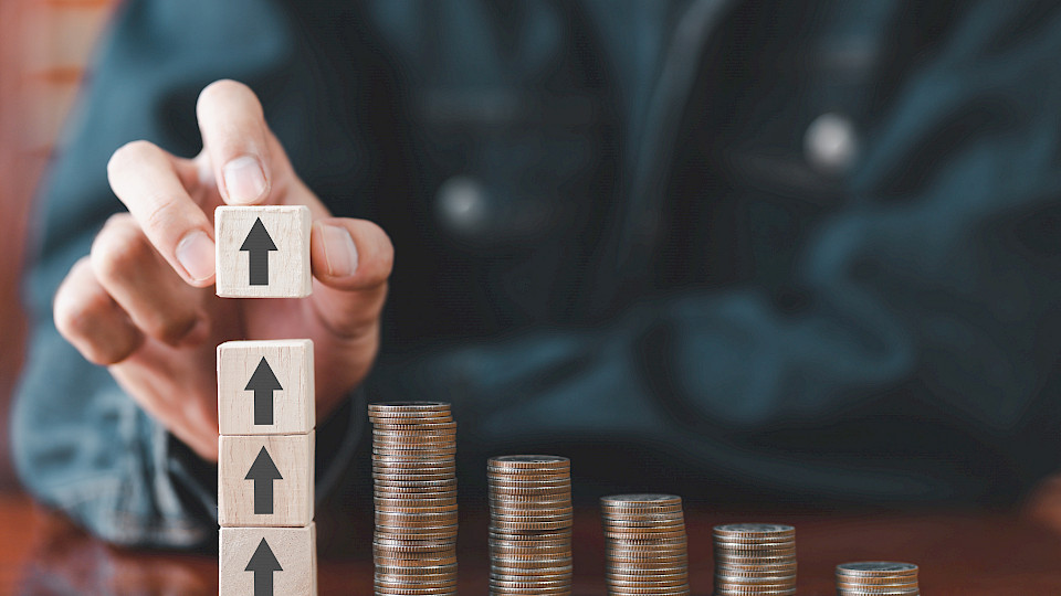 Seit dem Jahr 2009 hat sich die Summe der weltweit ausgeschütteten Dividenden mehr als verdoppelt. (Bild: Shutterstock.com/Aumpattarawut)