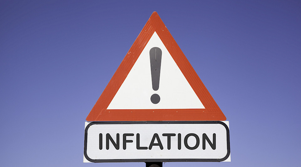 Economiesuisse geht davon aus, dass die Teuerung in der Schweiz 2022 im Jahresdurchschnitt auf knapp drei Prozent steigen wird. (Bild: Shutterstock.com/Michael Wick)