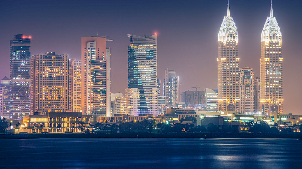 Der weltweit grösste Börsengang im zweiten Quartal war die Erstnotiz des Energieversorgungsunternehmens Dubai Electricity & Water Authority. (Bild: Shutterstock.com/frantic00)