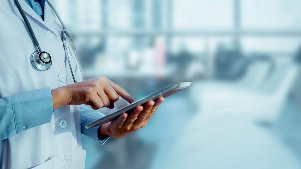 Der Gesundheitssektor zählt zu den attraktivsten Anlagebereichen im Zusammenhang mit den demografischen Veränderungen. (Bild: Shutterstock.com/SOMKID THONGDEE)