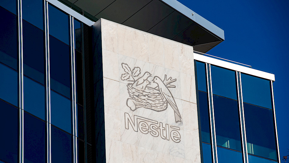Nestlé ist ein typisches Beispiel eines zuverlässigen Dividendenzahlers auch in wirtschaftlich schwachen Zeiten. (Bild: Shutterstock.com/Richard Juilliart)