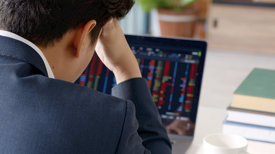 Der Zinsanstieg belastet alle Anlageklassem – nicht nur den Aktienmarkt. (Bild: Shutterstock.com/Nattakorn_Maneerat)