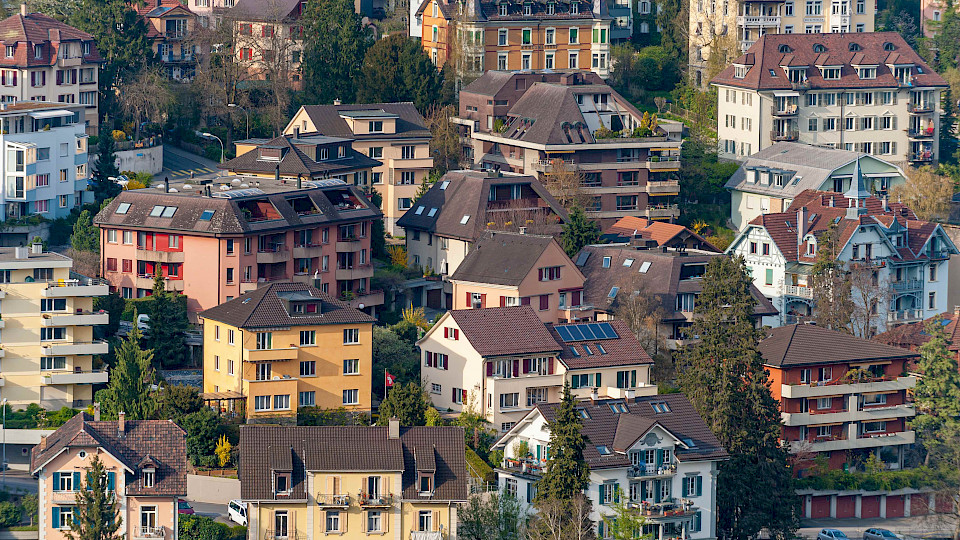 Neue Mietwohnungen wurden insbesondere in der Zentralschweiz günstiger. (Bild Shutterstock/Frank Wagner)