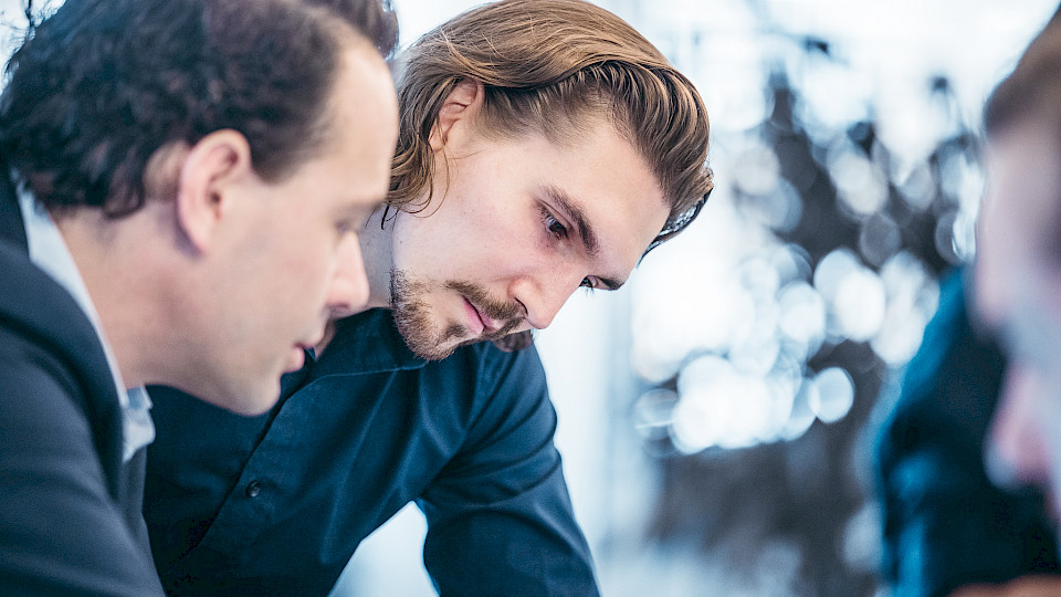 Mario von Bergen, Head of Investments und Robin Muster, Product Owner bei Splint Invest. (Bild zvg)