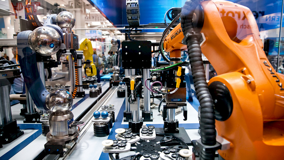 Vor allem aus dem Ausland gab es deutlich weniger Aufträge. (Bild Shutterstock/Alexander Tolstykh)