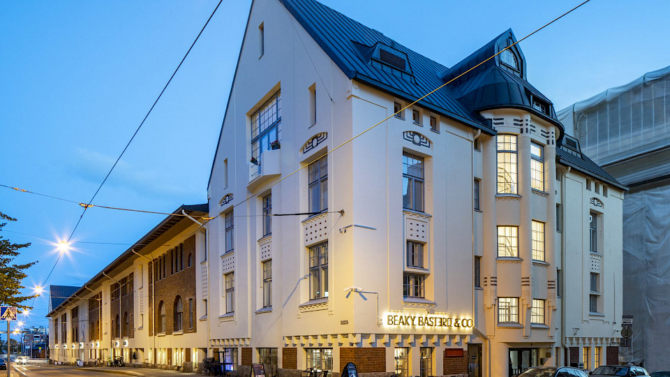 Im Zentrum von Helsinki kaufte der Fonds ein denkmalgeschütztes Jugendstilgebäude mit 124 erstklassigen Serviced Apartments. (Bild Shutterstock/Raland)