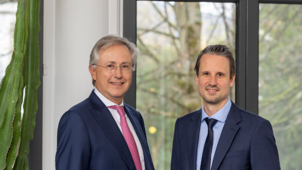 Daniel Lüchinger, CIO der Graubündner Kantonalbank (rechts), und Dr. Thomas Steinemann, CIO der Privatbank Bellerive. (Bild pd)