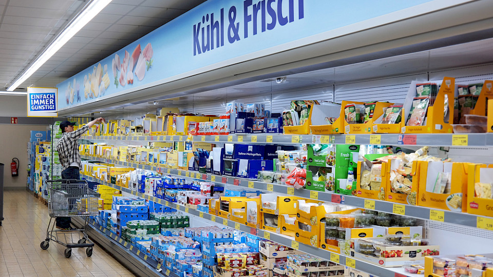 Der private Konsum sank im vierten Quartal. (Bild Shutterstock/defotoberg)