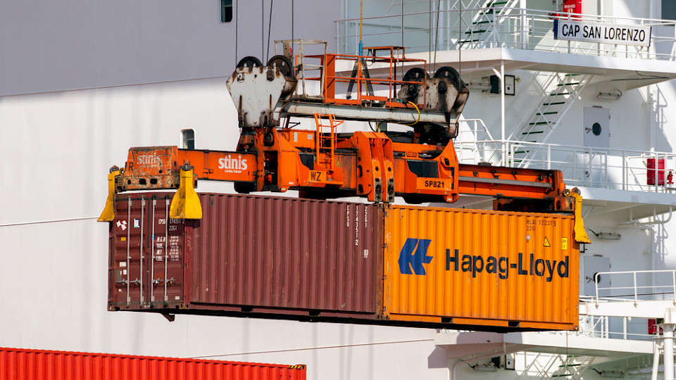 Allein Grossaktionär Klaus-Michael Kühne bekommt von Hapag-Lloyd 3,3 Milliarden Euro Dividende. (Bild Shutterstock/VanderWolf Images)