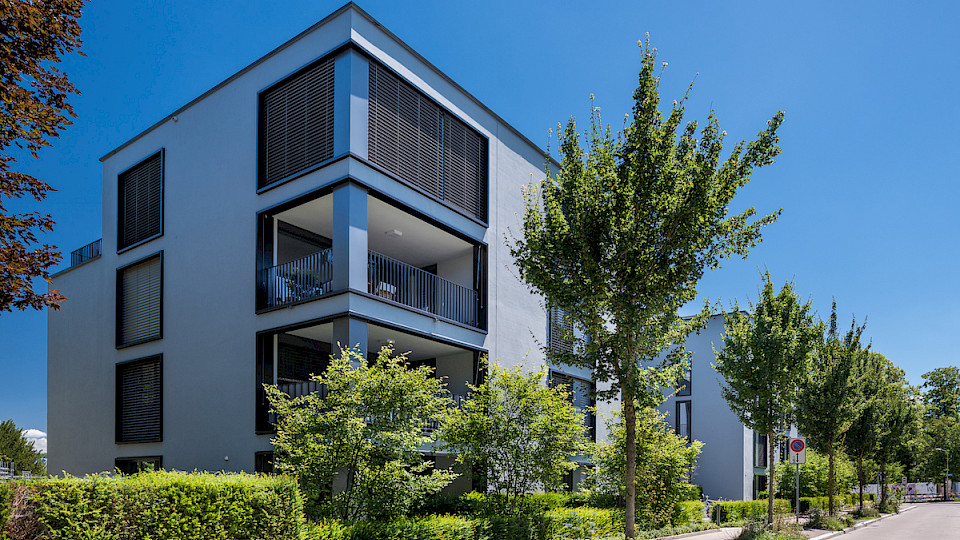 Eines der Objekte im Swiss Property Fund liegt an der Scheideggstrasse in Zürich. (Bild pd)