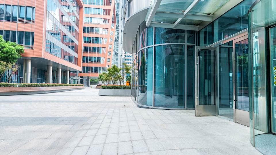 Immofonds sind laut EZB anfällig. Sie warnt vor möglichen Marktrisiken. (Bild Shutterstock/zhu difeng)