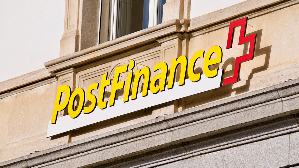 Die Postfinance braucht mehr Eigenkapital, das wurde vom Bundesverwaltungsgericht bestätigt. (Bild Shutterstock/Marlon Trottmann)