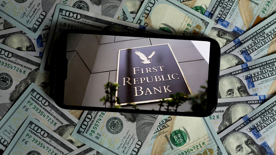 Der Notverkauf der First Republic Bank könnte Folgen für die Einlagesicherung von Firmenkonten haben. (Bild Shutterstock/Miha Creative)