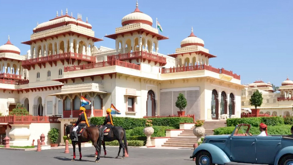 Mit ihren überschwänglichen Bewertungen haben die Tripadvisor-User das Rambagh Palace in Indien zum besten Hotel der Welt gekürt. (Bild pd)