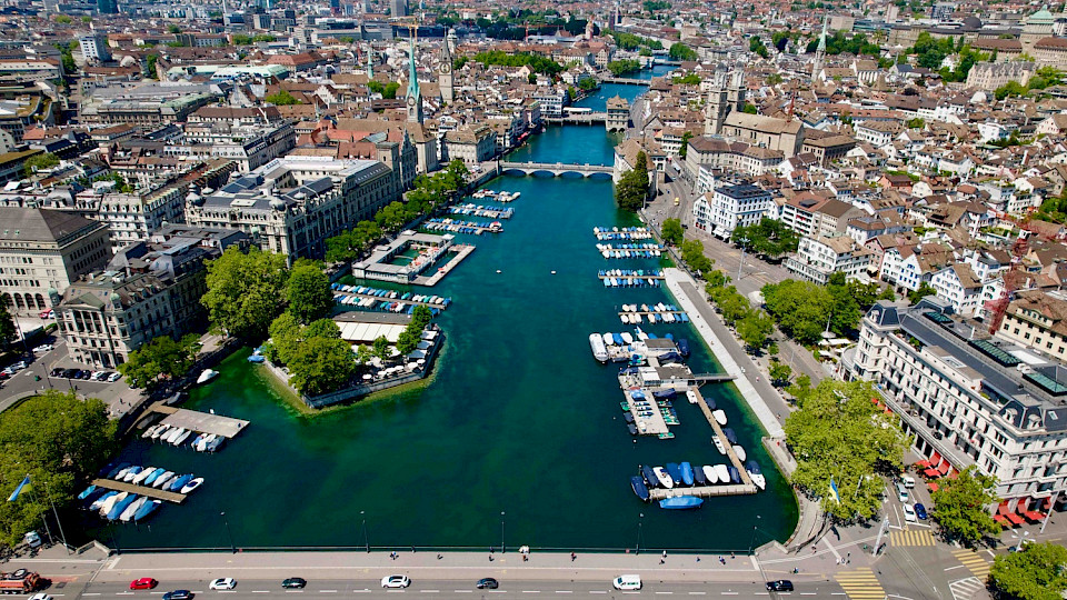 Zürich hat mit 7,54 von 10 Punkten auch den höchsten Glücksindex aller untersuchten Städte. (Bild Shutterstock/Michael Derrer Fuchs)