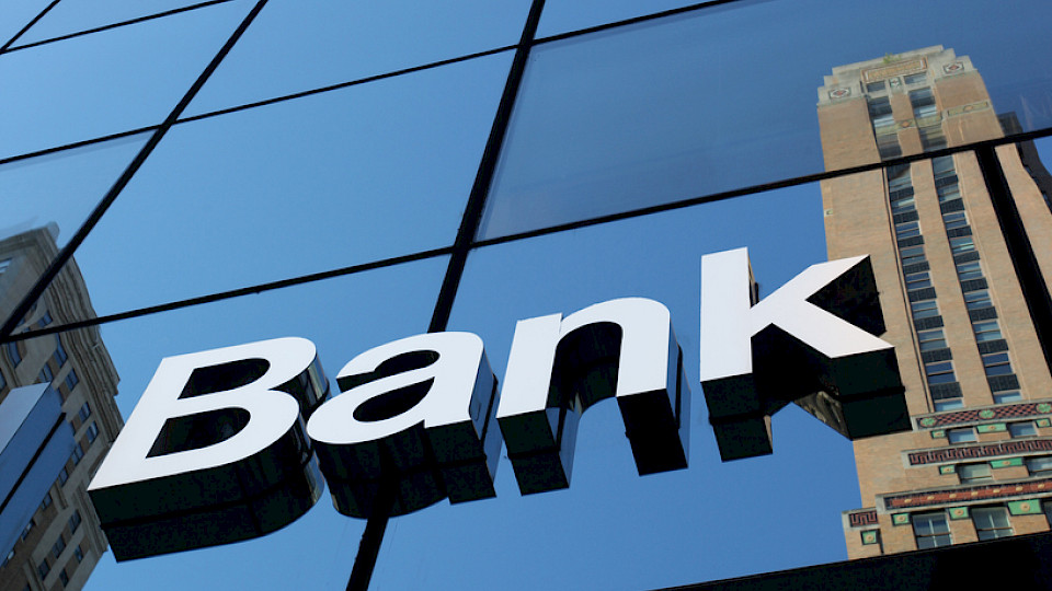 Laut der Studie soll das Kreditvolumen in der Eurozone lediglich um 2,1 Prozent zulegen, das ist weniger als halb so viel wie noch 2022. (Bild Shutterstock/Halytskyi Olexandr)