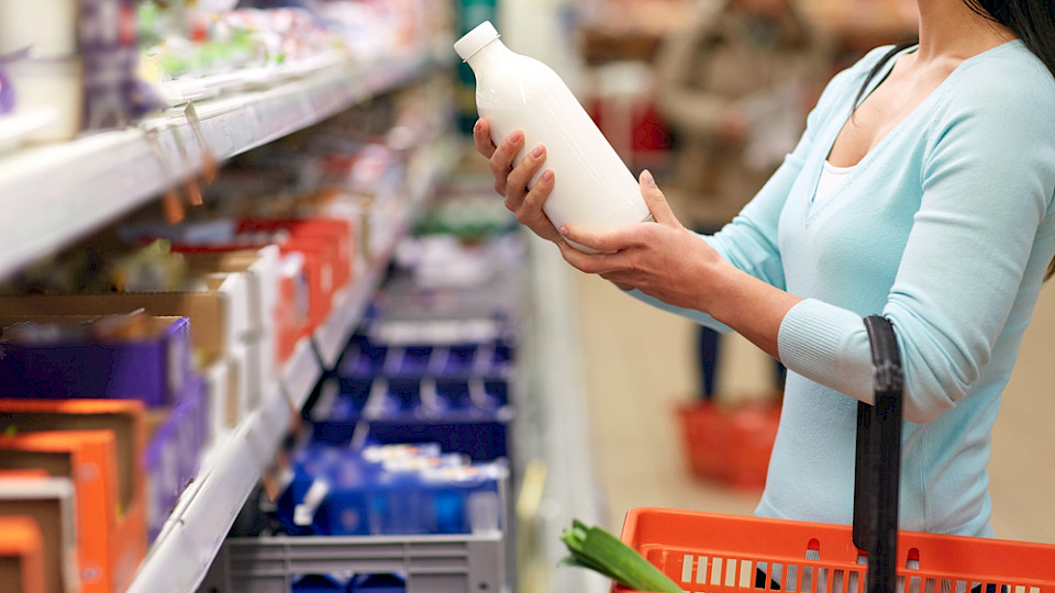 Molkereiprodukte sind in Deutschland mehr als 22 Prozent teurer als vor einem Jahr. (Bild Shutterstock/Ground Picture)