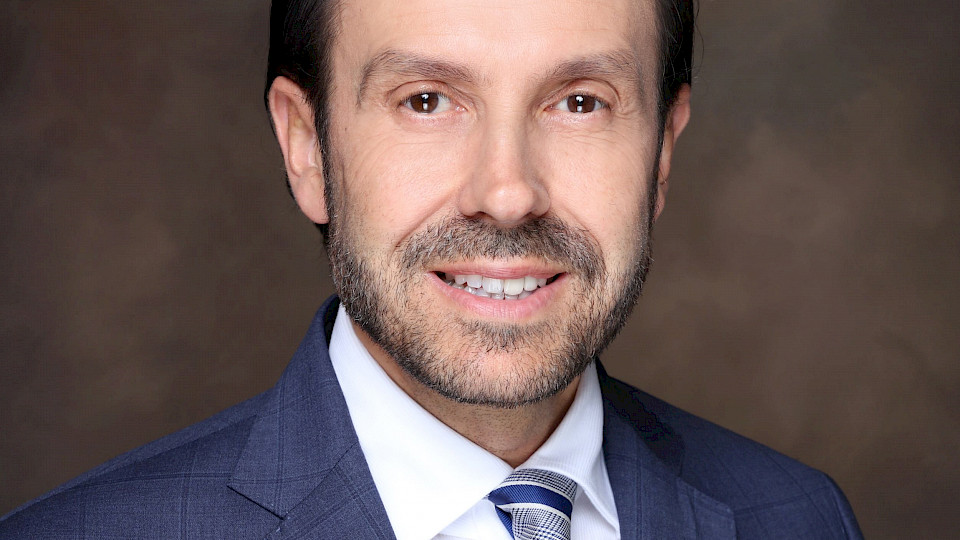 Zu der Zeit, als die Fed die Zinssätze nahe bei Null hielt, lautete ein beliebtes Wall-Street-Akronym TINA – There Is No Alternative. TINA hat uns aber inzwischen verlassen, glaubt Paolo Corredig, Länderchef von T. Rowe Price in der Schweiz.