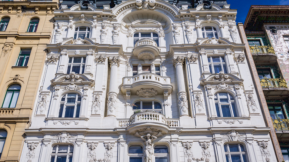 Die Mieten sollen in Österreich nur noch fünf Prozent pro Jahr ansteigen. (Bild Shutterstock/Fotokon)