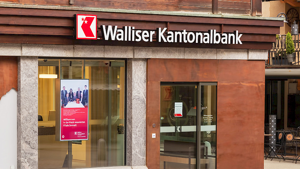 Gegenstand der Untersuchung ist eine mögliche Verletzung der Ad hoc-Publizität. (Bild: Shutterstock.com/Judith Linine)