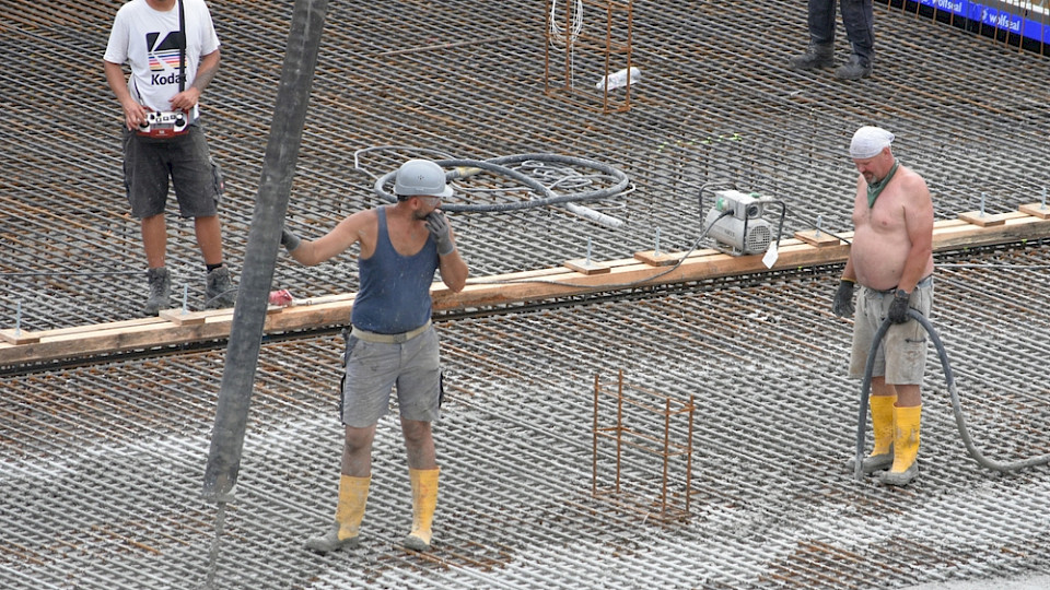 Im Juli stiegen die neuen Aufträge auch gegenüber Juli 2022. (Bild Pommer Irina/Shutterstock)