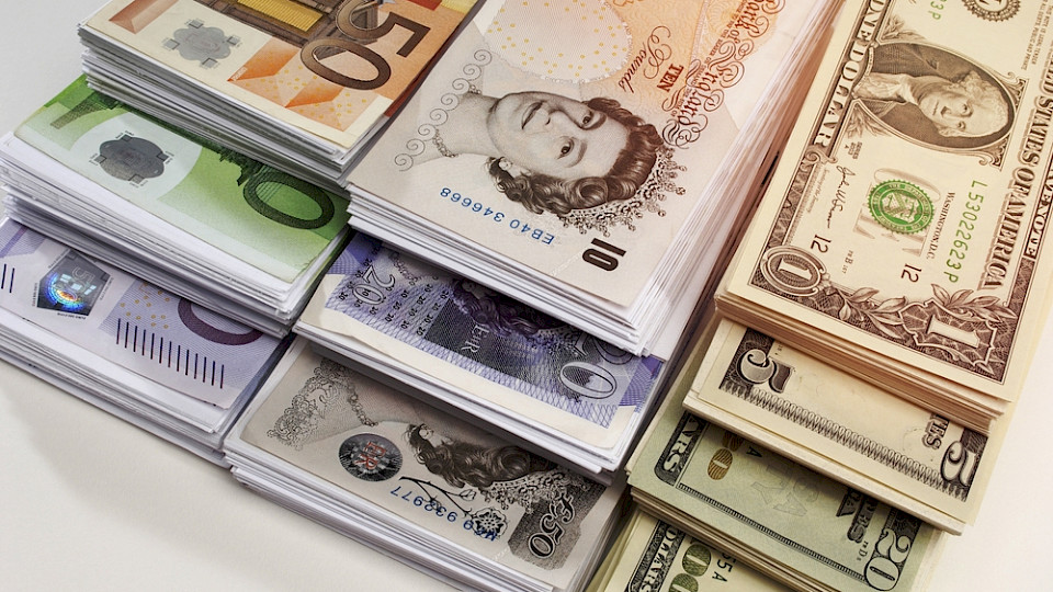 Die Nationalbank verkaufte im zweiten Quartal Fremdwährungen im Wert von mehr als 40 Milliarden Franken. (Bild sabina91lupu/Shutterstock)