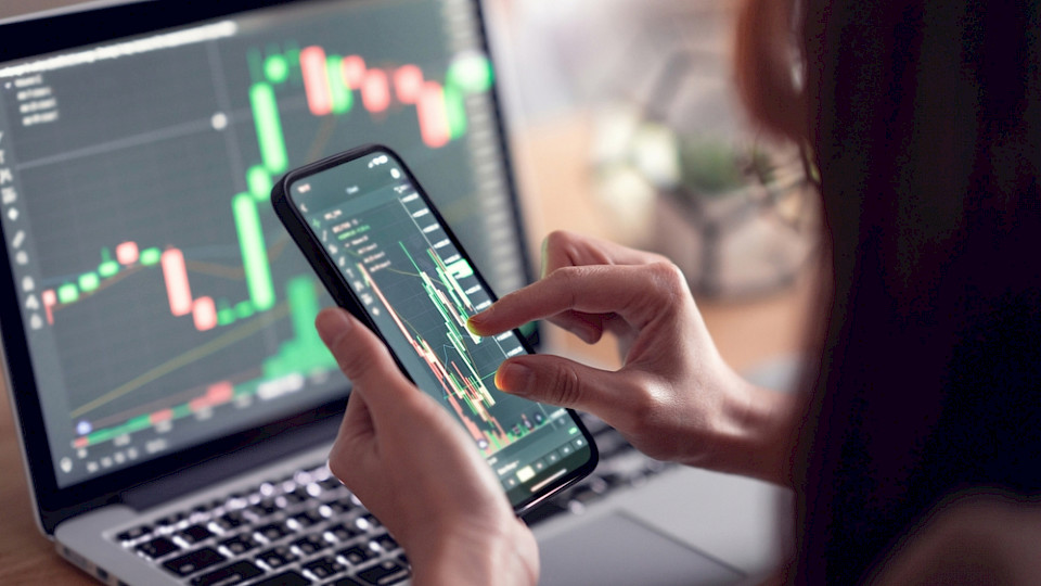 Als erste Kantonalbank starten die Zuger mit dem Kryptohandel für ihre Kunden. (Bild oatawa/Shutterstock)