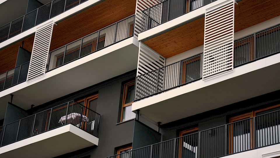 Die Preise der ausgeschriebenen Mietwohnungen stiegen im September erneut an. (Bild Gold Picture/Shutterstock)