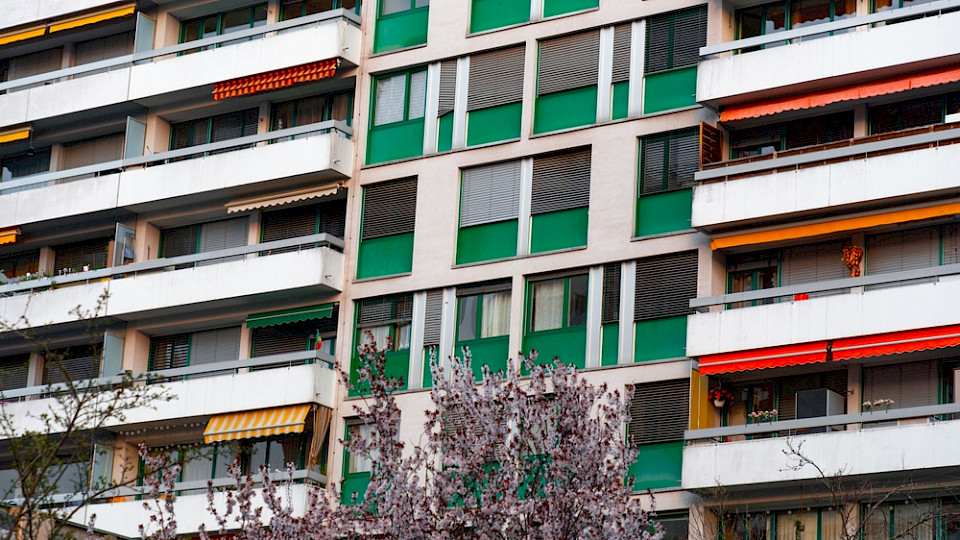 Die Zürich Anlagestiftung will mit den zusätzlichen Mitteln neun Liegenschaften erwerben. (Bild ColorMaker/Shutterstock)