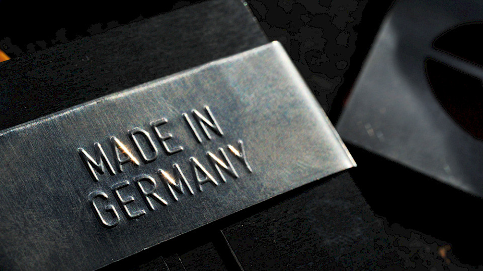 Die Ausfuhren von Waren «Made in Germany» sanken im September gegenüber dem Vorjahr um 7,5 Prozent. (Bild nitpicker/Shutterstock)