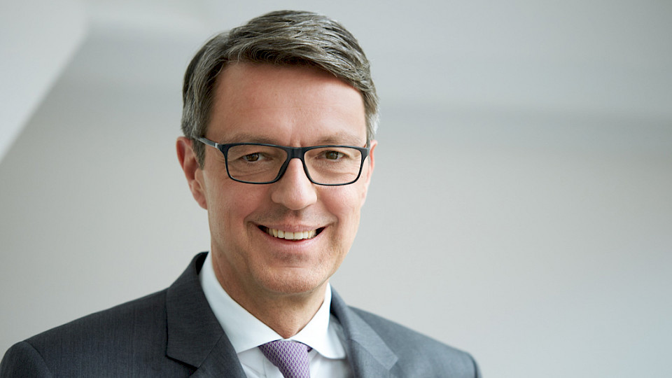 Nun soll es der Sanieren richten: Arndt Geiwitz will für Signa eine langfristige Lösung sichern. (Bild pd)