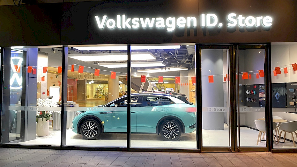 Bis 2030 will VW 30 neue E-Automodelle in China auf den Markt bringen und die lokal produzieren. (Bild Robert Way/Shutterstock)