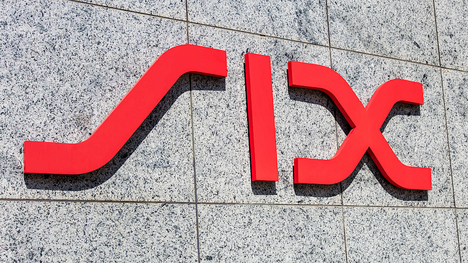 Mit der Industriegesellschaft R&S International Holding bekommt die SIX Swiss Exchange am Mittwoch Zuwachs. (Bild: Shutterstock.com/Judith Linine)