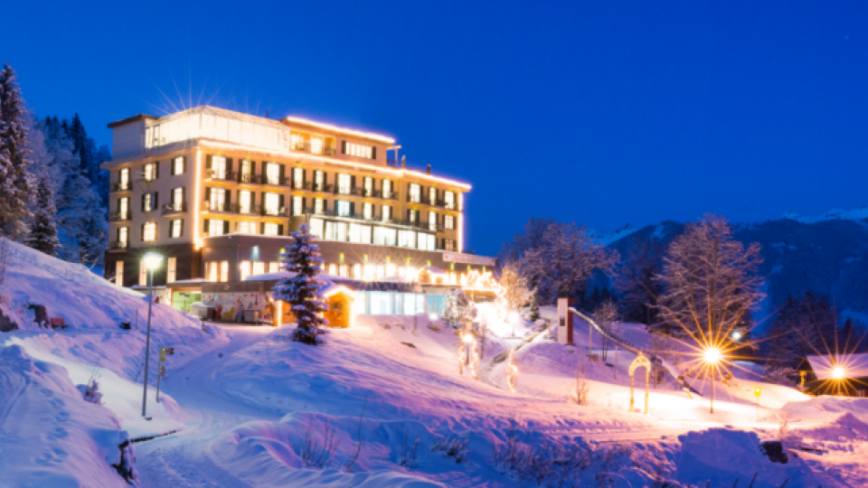 Das Märchenhotel Braunwald ist auch im Winter schön und gehört zu den drei besten Kinderhotels in Europa. (Bild pd)
