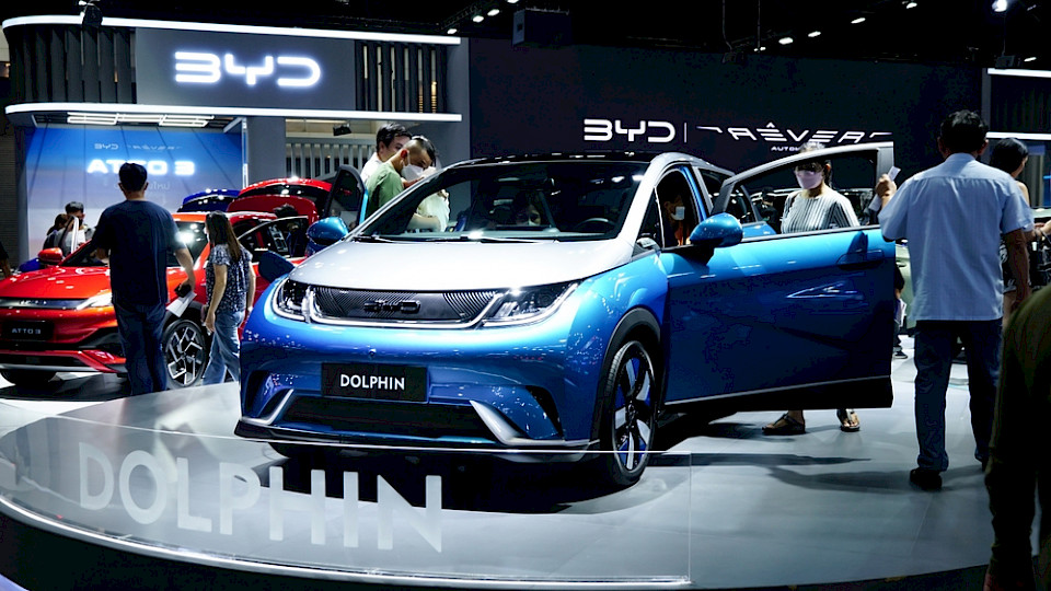 Elektroautobauer BYD konnte die hohen Erwartungen nicht ganz erfüllen. (Bild Oasishifi/Shutterstock)