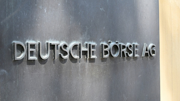 Deutsche Börse strebt weiteres Rekordjahr an - Aktie legt zu