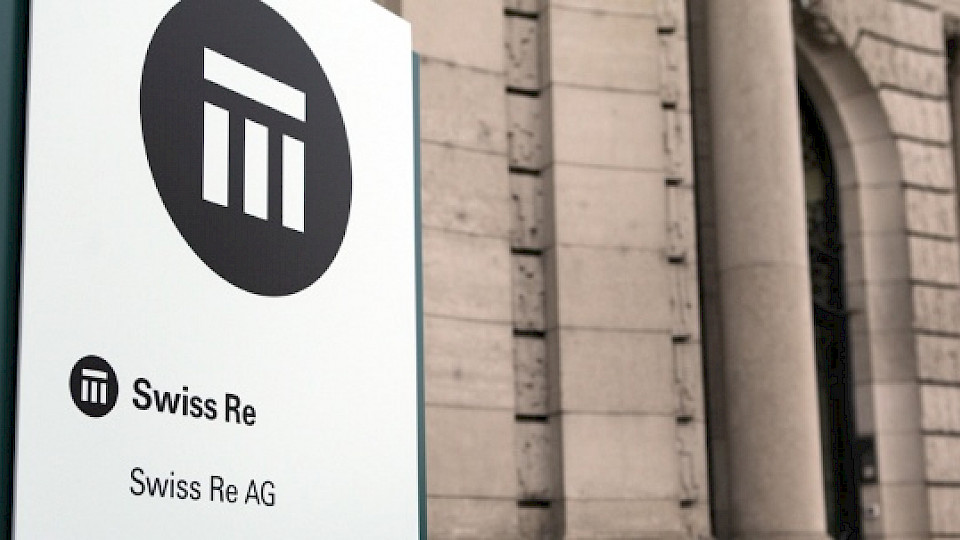 Der Rückversicherer profitiert unter anderem von weniger Grossereignissen. (Bild pd)