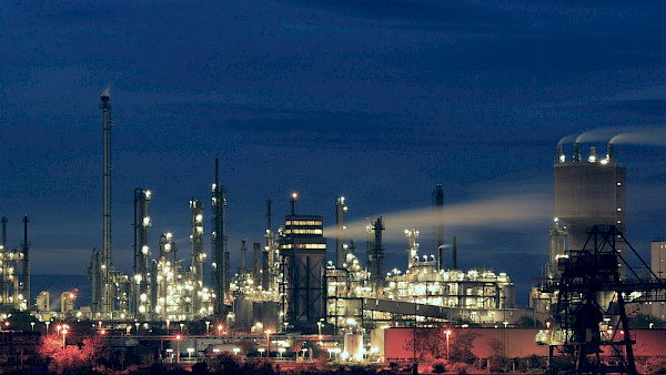 BASF will weitere Milliarde Euro sparen